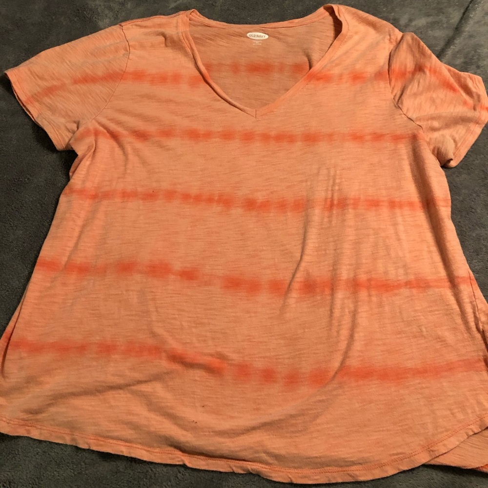 Old Navy orange/coral tee